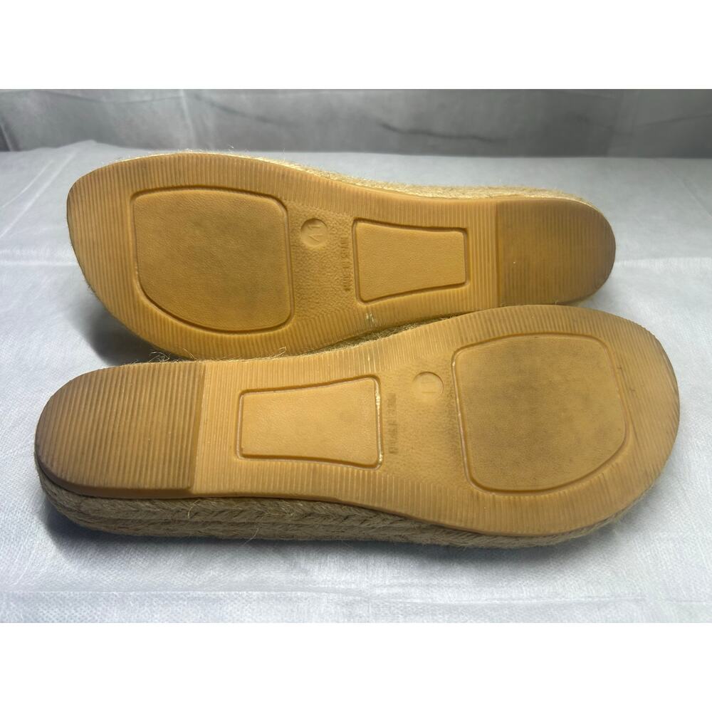 Andre Assous Sandals Women's Gold Leather Thong Espadrille Wedge Spain EU41 US10 - Picture 6 of 6
